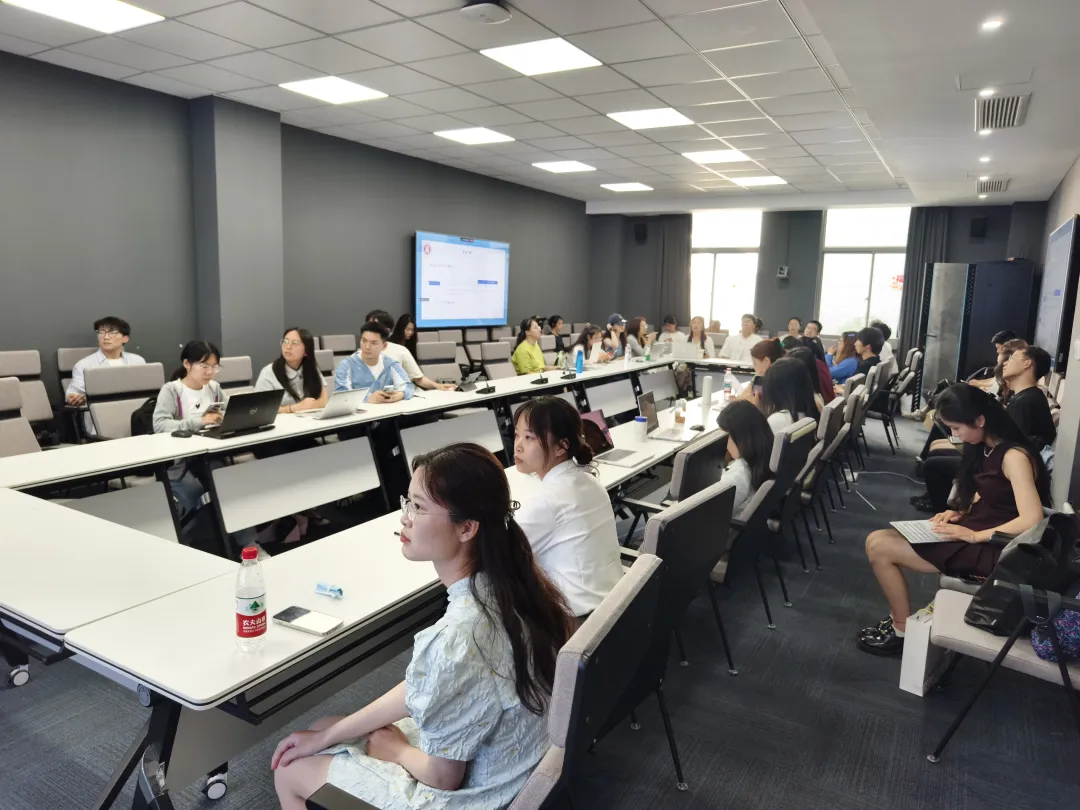 活动回顾｜公司举办2025年就业服务月系列活动之“选调生、公务员报考经验分享会”